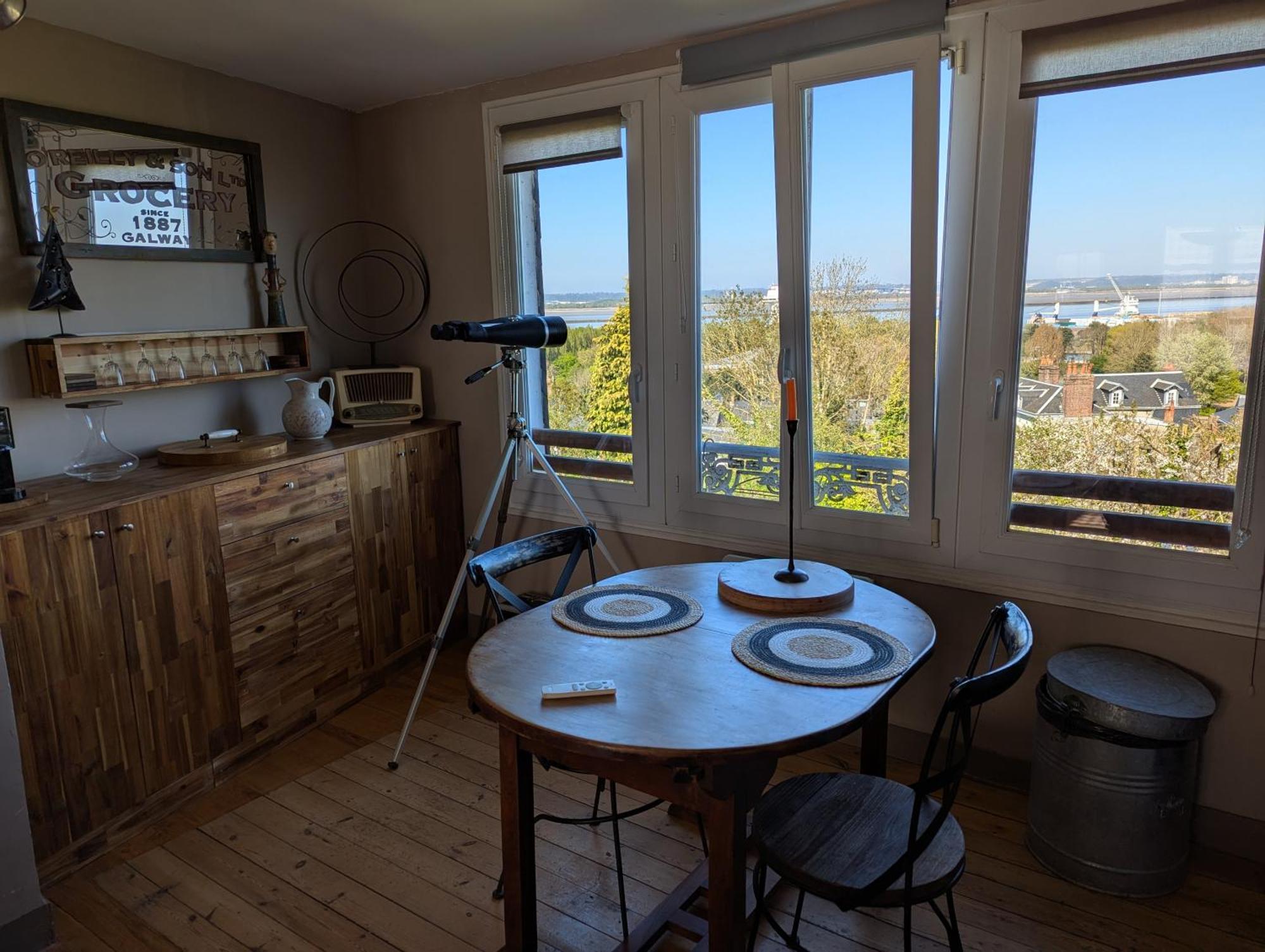 Night & Day Apartment Онфльор Екстериор снимка